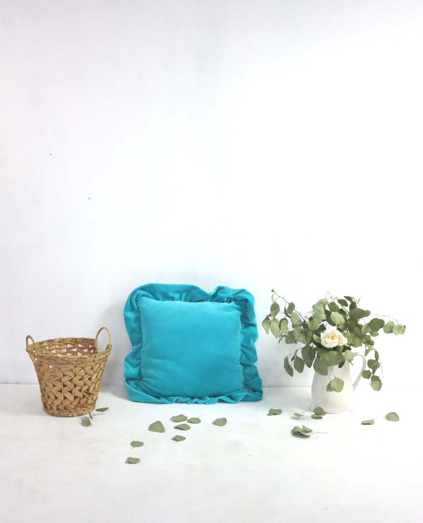 Poduszka laguna z falbaną