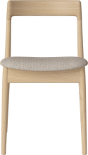 Carica l'immagine nel visualizzatore di Gallery, Calma upholstered dining chair