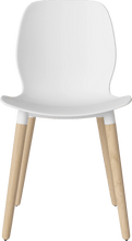 Carica l'immagine nel visualizzatore di Gallery, Seed Dining Chair - Poly/Wood Legs