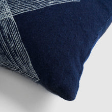 Load image into Gallery viewer, Linear Diamonds cushion