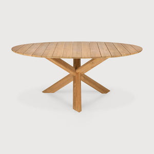 Circle outdoor dining table