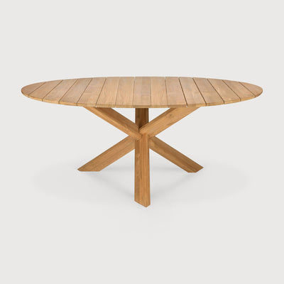 Circle outdoor dining table