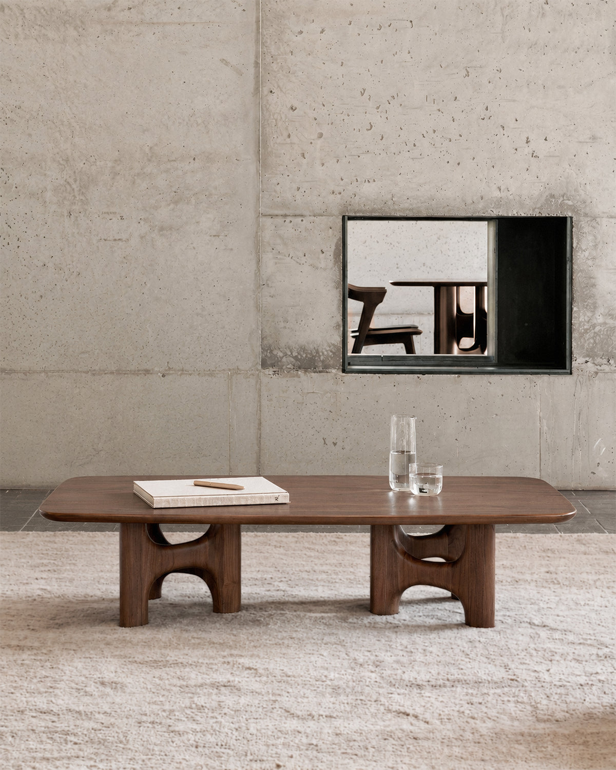 Flow coffee table