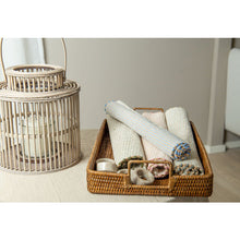 Laden Sie das Bild in den Galerie-Viewer, Rattan - Serveringsbrett Natur 46x37x7 Rattan
