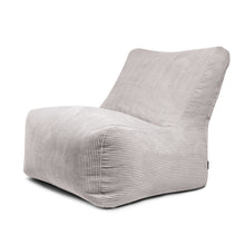 Carica l'immagine nel visualizzatore di Gallery, Bean bag Seat 100