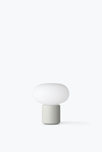 Laden Sie das Bild in den Galerie-Viewer, Karl-Johan Portable Table Lamp