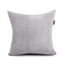 Carica l'immagine nel visualizzatore di Gallery, Pillow Square 43