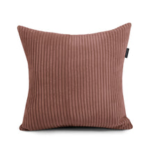 Carica l'immagine nel visualizzatore di Gallery, Pillow Square 43