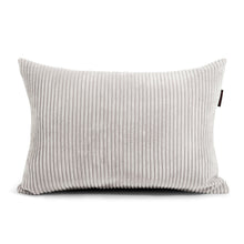 Carica l'immagine nel visualizzatore di Gallery, Pillow Rec 65