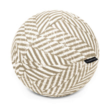Carica l'immagine nel visualizzatore di Gallery, Ball Pillow 35