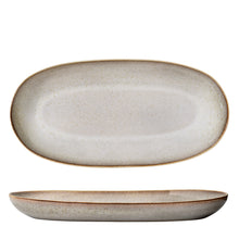 Laden Sie das Bild in den Galerie-Viewer, Sandrine Serving Plate, Nature, Stoneware
