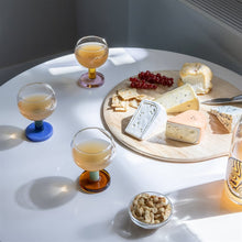 Carica l'immagine nel visualizzatore di Gallery, Glass cantine amber set of 2