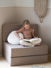 Cargar imagen en el visor de la galería, KINOS floor lounger | taupe