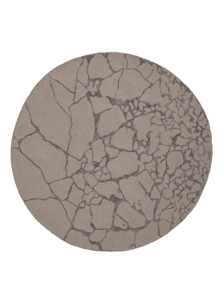 Marmo Stone hand-tufted rug – product photo | Linie Design at Bois Blanc Home, Limassol, Cyprus
