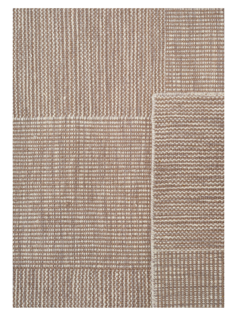Chess Lt/Grey hand-woven rug – close-up of the texture | Linie Design at Bois Blanc Home, Limassol, Cyprus