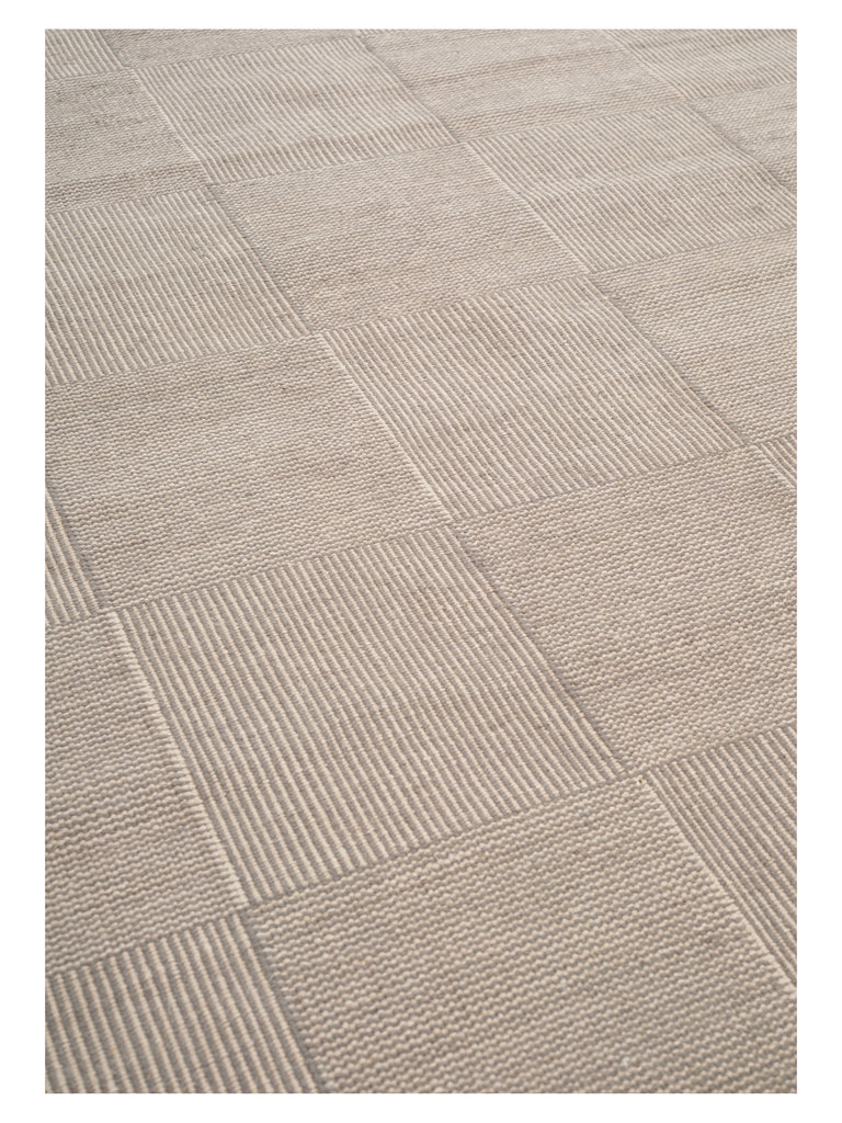 Chess Moss hand-woven rug – close-up of the texture | Linie Design at Bois Blanc Home, Limassol, Cyprus