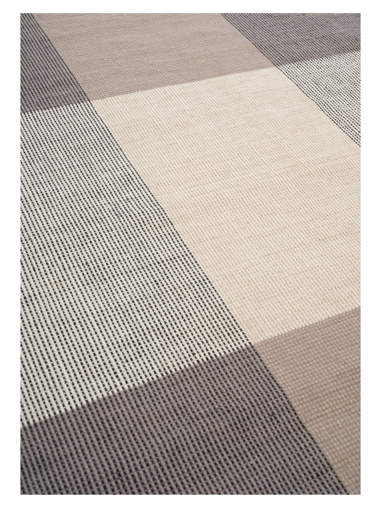Bologna Stone hand-woven rug – close-up of the texture | Linie Design at Bois Blanc Home, Limassol, Cyprus