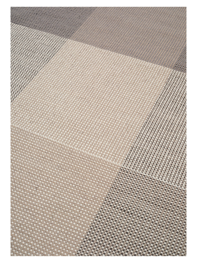 Genova Grey hand-woven rug – close-up of the texture | Linie Design at Bois Blanc Home, Limassol, Cyprus
