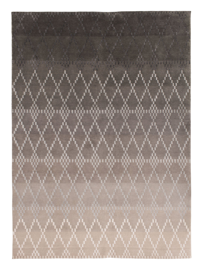 Misty Silver hand-knotted rug – product photo | Linie Design at Bois Blanc Home, Limassol, Cyprus