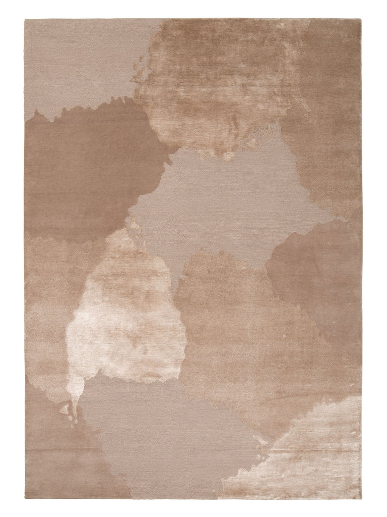 Monu Rose hand-knotted rug – product photo | Linie Design at Bois Blanc Home, Limassol, Cyprus