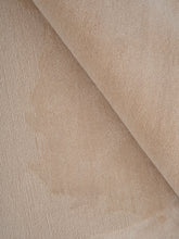 Carica l'immagine nel visualizzatore di Gallery, Monu Beige hand-knotted rug – detail 5 | Linie Design at Bois Blanc Home, Limassol, Cyprus
