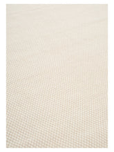 Laden Sie das Bild in den Galerie-Viewer, Asko White hand-woven rug – close-up of the texture | Linie Design at Bois Blanc Home, Limassol, Cyprus