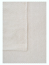 Laden Sie das Bild in den Galerie-Viewer, Asko White hand-woven rug – close-up of the texture | Linie Design at Bois Blanc Home, Limassol, Cyprus