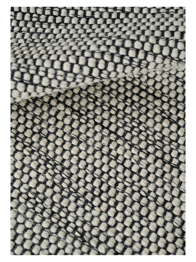 Asko Mixed hand-woven rug – close-up of the texture | Linie Design at Bois Blanc Home, Limassol, Cyprus