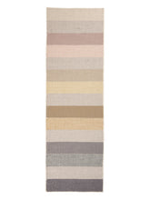 Laden Sie das Bild in den Galerie-Viewer, Devise Mustard hand-woven rug – detail 4 | Linie Design at Bois Blanc Home, Limassol, Cyprus