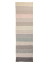 Laden Sie das Bild in den Galerie-Viewer, Devise Pastel hand-woven rug – detail 2 | Linie Design at Bois Blanc Home, Limassol, Cyprus