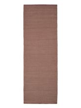 Laden Sie das Bild in den Galerie-Viewer, Oksa Powder hand-woven rug – detail 3 | Linie Design at Bois Blanc Home, Limassol, Cyprus