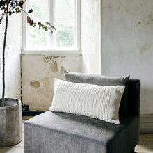 Laden Sie das Bild in den Galerie-Viewer, Cushion, HDChil, Off-White