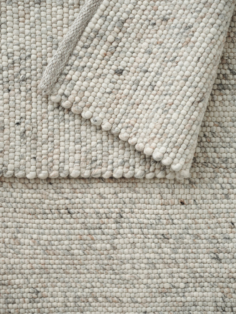 Agner Beige hand-woven rug – detail 5 | Linie Design at Bois Blanc Home, Limassol, Cyprus