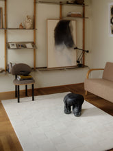 Laden Sie das Bild in den Galerie-Viewer, Luzern White handloom rug – detail 2 | Linie Design at Bois Blanc Home, Limassol, Cyprus