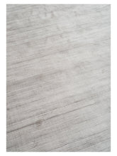 Charger l'image dans la galerie, Cover Grey handloom rug – close-up of the texture | Linie Design at Bois Blanc Home, Limassol, Cyprus