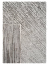 Charger l'image dans la galerie, Cover Grey handloom rug – close-up of the texture | Linie Design at Bois Blanc Home, Limassol, Cyprus