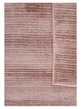 Charger l'image dans la galerie, Cover Rose handloom rug – close-up of the texture | Linie Design at Bois Blanc Home, Limassol, Cyprus