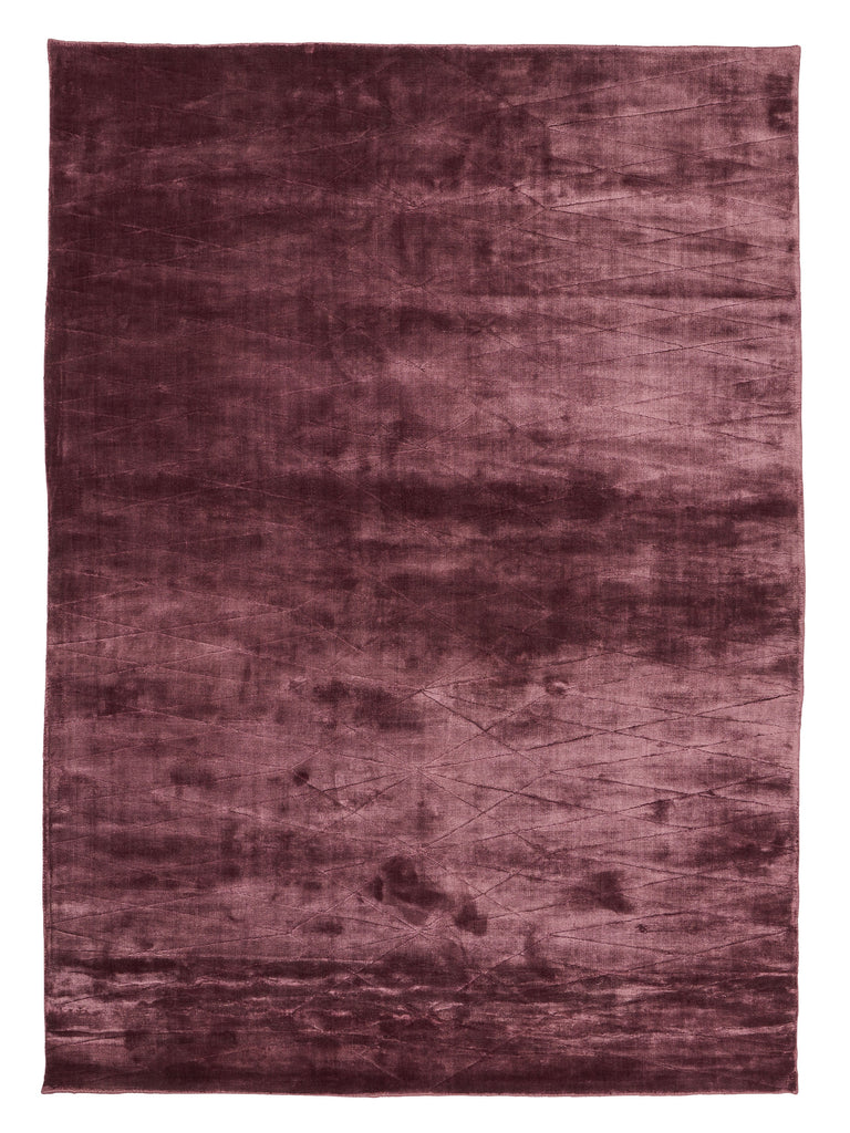 Edge Bordeaux handloom rug – product photo | Linie Design at Bois Blanc Home, Limassol, Cyprus