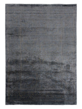 Carica l'immagine nel visualizzatore di Gallery, Kaito Midnight loom-knotted rug – product photo | Linie Design at Bois Blanc Home, Limassol, Cyprus