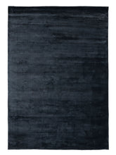 Charger l'image dans la galerie, Lucens Navy handloom rug – product photo | Linie Design at Bois Blanc Home, Limassol, Cyprus