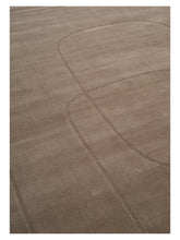 Laden Sie das Bild in den Galerie-Viewer, Cursive Expanse Cactus loom-knotted rug – close-up of the texture | Linie Design at Bois Blanc Home, Limassol, Cyprus