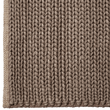 Carica l&#39;immagine nel visualizzatore di Gallery, Braid Rug 70 x 140 cm