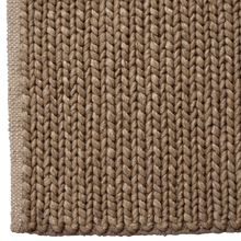 Cargar imagen en el visor de la galería, Braid Rug 250 x 350 cm