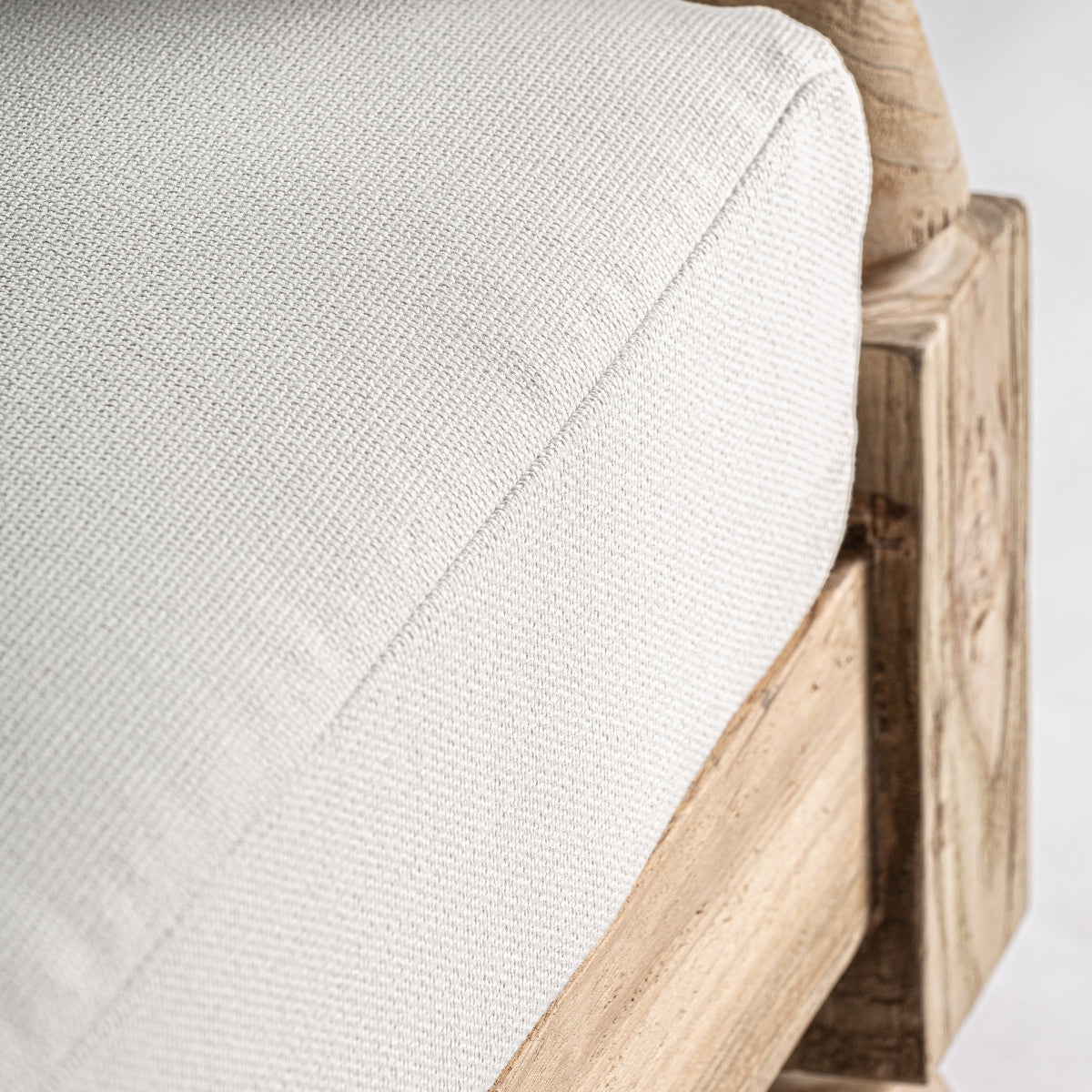 TEAK LOUNGER