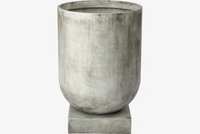 Load image into Gallery viewer, Podium Flowerpot Ø50 x H73 cm