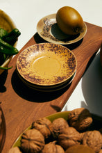 Load image into Gallery viewer, 70s ceramics: saucer bay