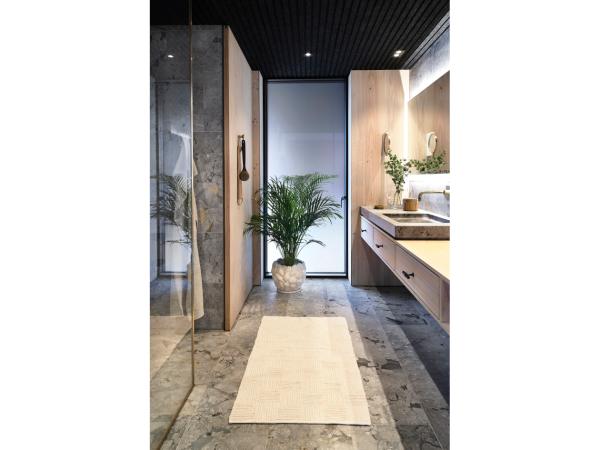 Klast Vase/Flowerpot Dia 38.5 x 31 cm Offwhite