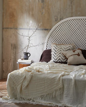 Carica l&#39;immagine nel visualizzatore di Gallery, IZAR cushion