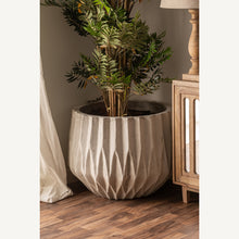 Carica l&#39;immagine nel visualizzatore di Gallery, ESSING AMPHORA VASE (SET OF 2)