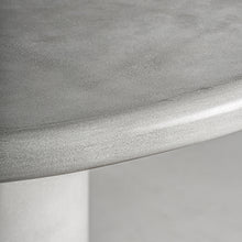 Carica l&#39;immagine nel visualizzatore di Gallery, Stone round dining table